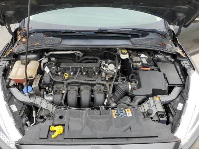 FORD FOCUS SE 2017