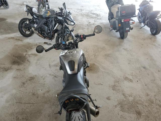 TRIUMPH TRIDENT 660 2022