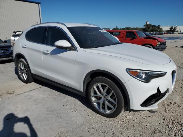 ALFA ROMEO STELVIO 2018