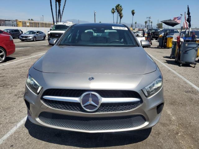 MERCEDES-BENZ A 220 2019
