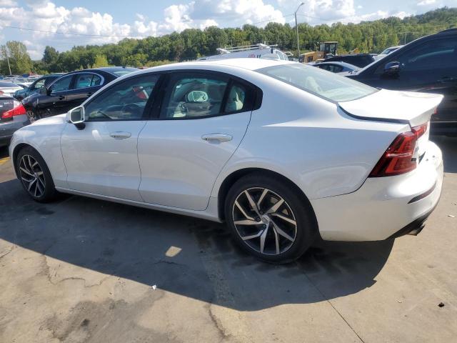 VOLVO S60 T5 MOMENTUM 2020
