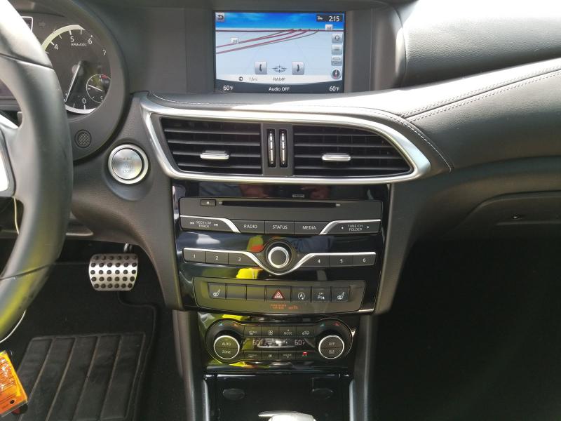 2018 INFINITI QX30 PREMIUM