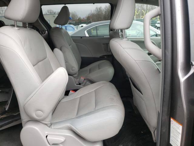 TOYOTA SIENNA XLE 2018