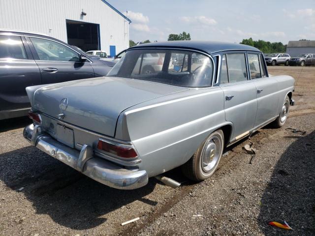 1966 MERCEDES-BENZ 200