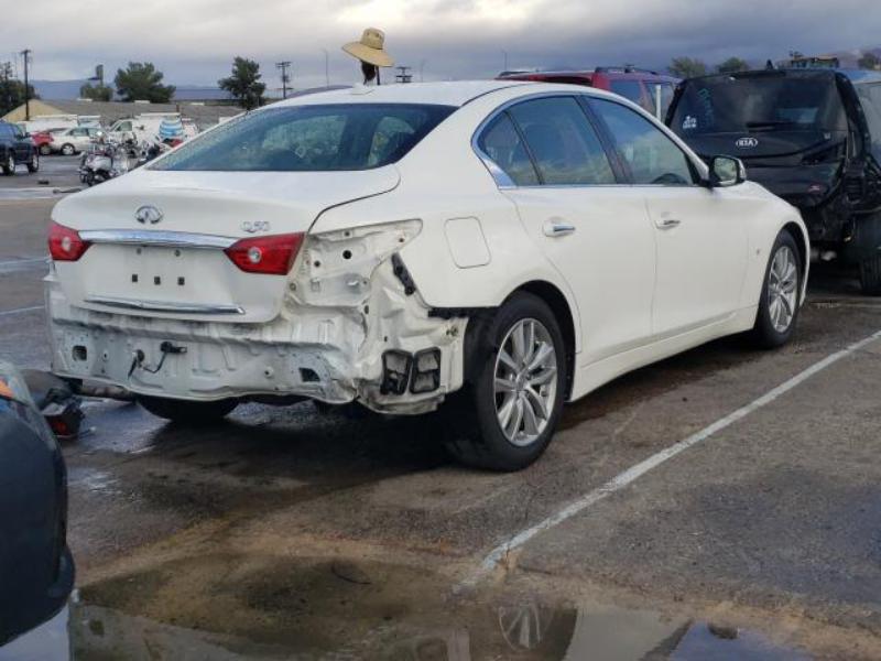 INFINITI Q50 BASE 2015