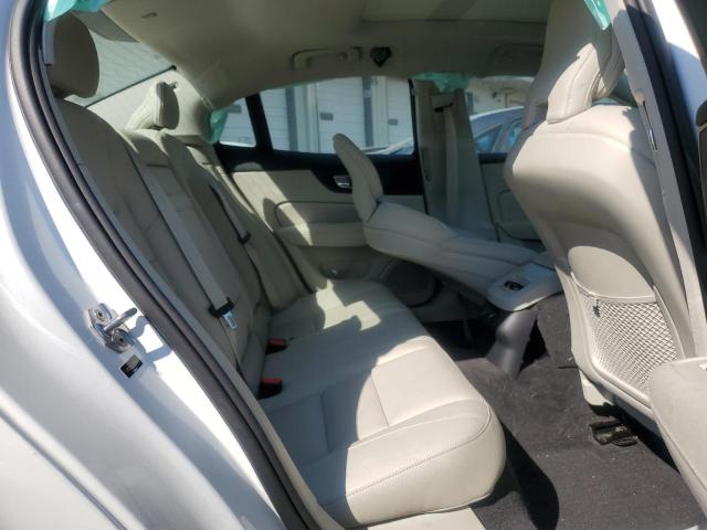 VOLVO S60 T5 MOMENTUM 2020