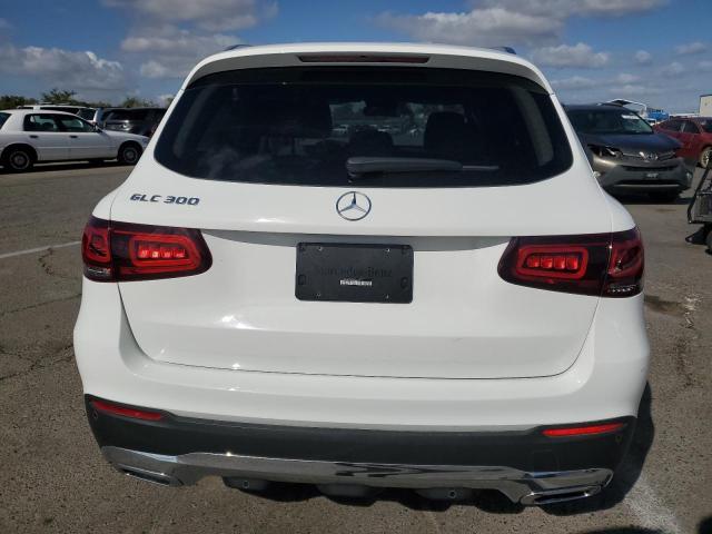 MERCEDES-BENZ GLC 300 2022