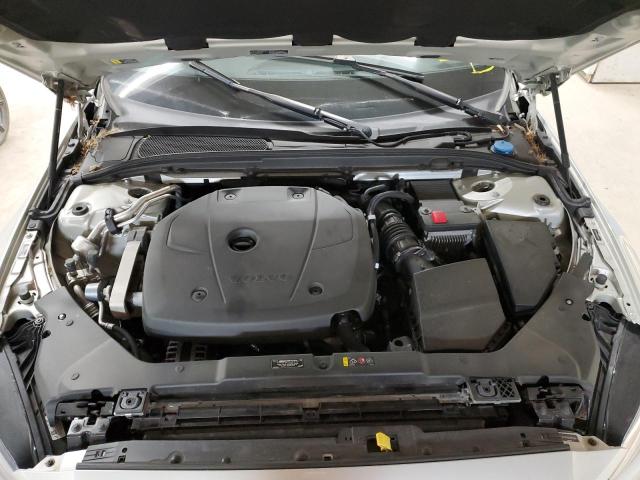 VOLVO S60 T6 MOMENTUM 2020