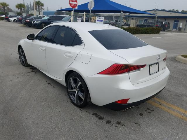 LEXUS IS 300 2019