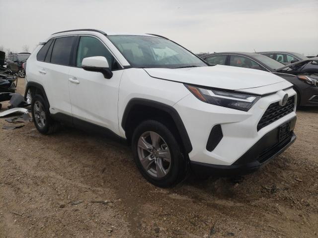 TOYOTA RAV4 XLE 2024