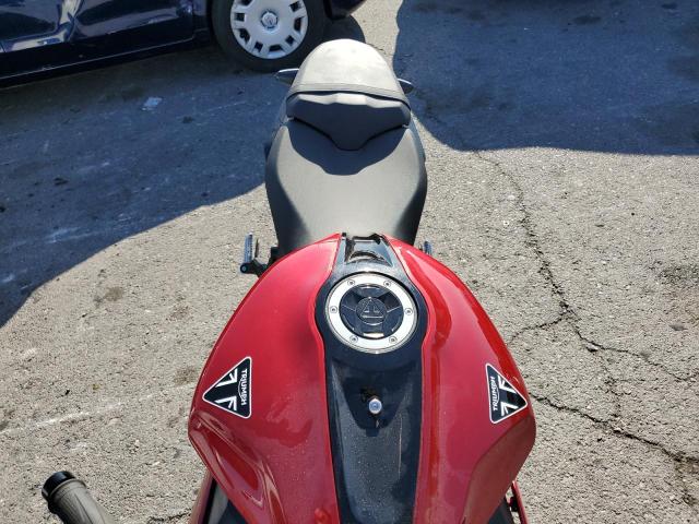 TRIUMPH DAYTONA 660 2025
