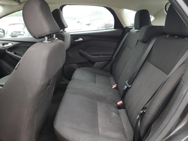 FORD FOCUS SE 2017