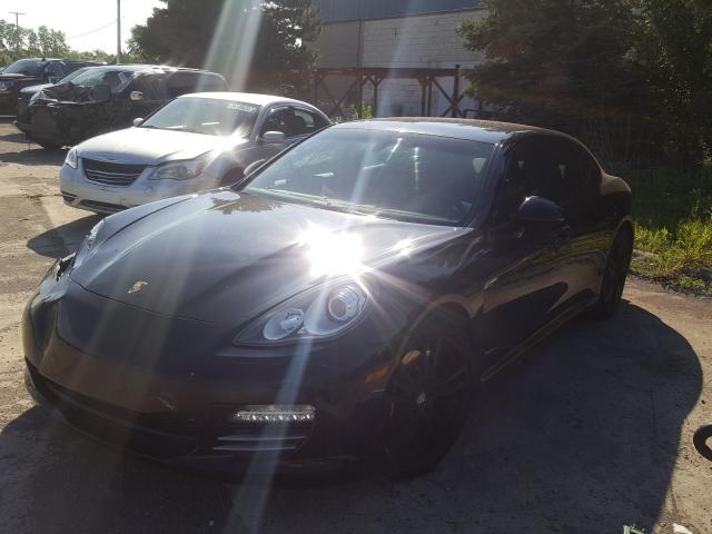 PORSCHE PANAMERA 2 2012
