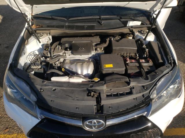 TOYOTA CAMRY LE 2015