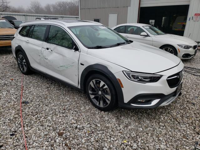 BUICK REGAL TOURX ESSENCE 2018