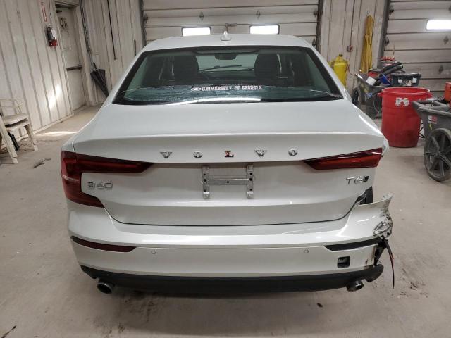 VOLVO S60 T6 MOMENTUM 2020