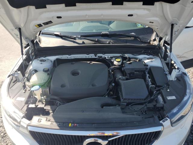 VOLVO XC40 T5 MOMENTUM 2021