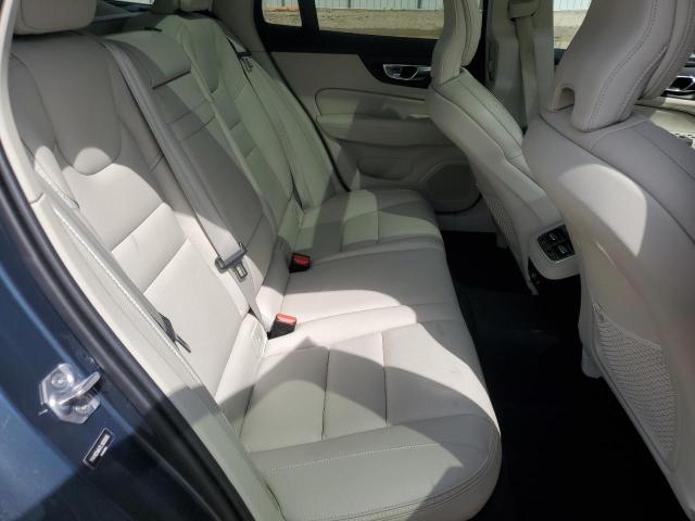 VOLVO V60 CROSS COUNTRY T5 MOMENTUM 2020