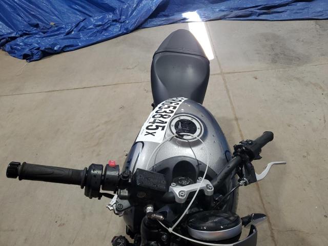 TRIUMPH TRIDENT 660 2022