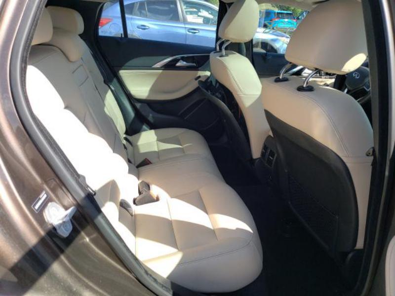 2018 INFINITI QX30 BASE