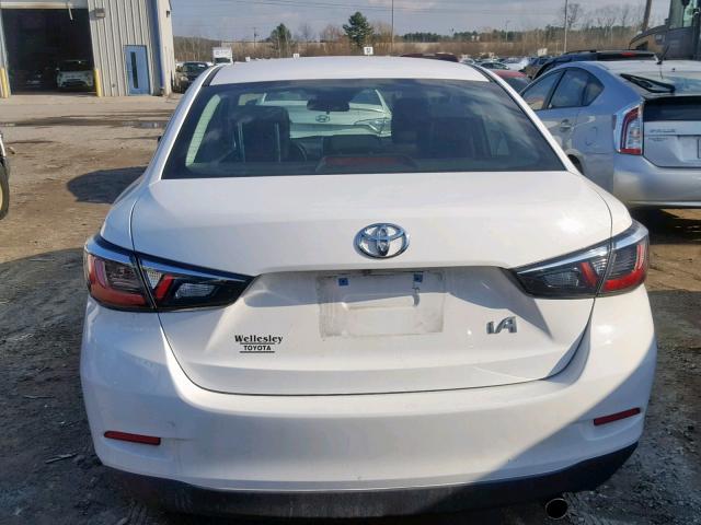 TOYOTA YARIS  2017
