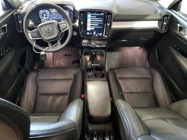 VOLVO XC40 T5 MOMENTUM 2021