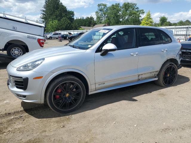 PORSCHE CAYENNE GTS 2018
