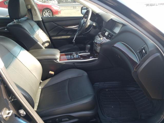 INFINITI Q70L 2017