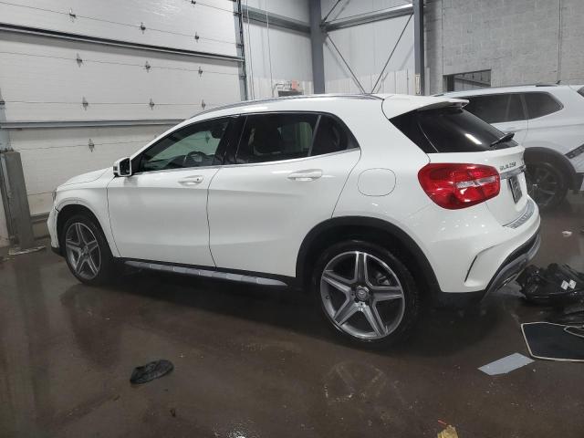 MERCEDES-BENZ GLA 250 4MATIC 20155