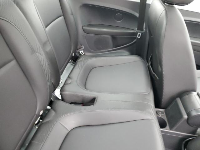 VOLKSWAGEN BEETLE SE 2018
