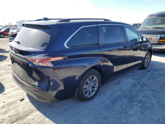TOYOTA SIENNA LE 2021