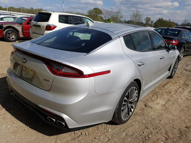 KIA STINGER PREMIUM 2017