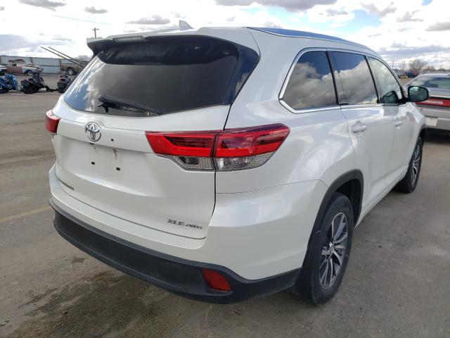 TOYOTA HIGHLANDER SE 2018