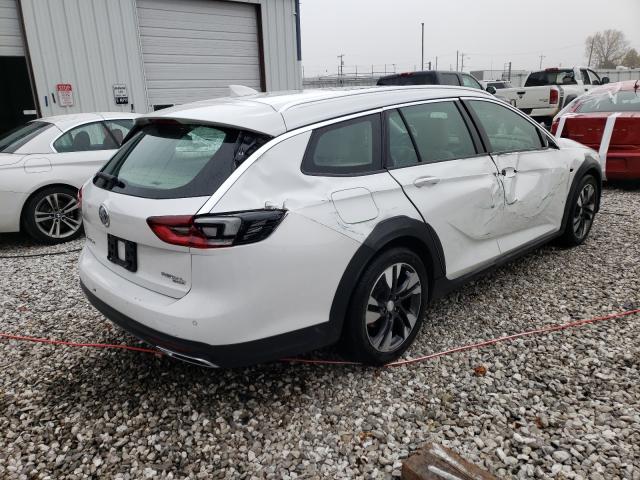 BUICK REGAL TOURX ESSENCE 2018