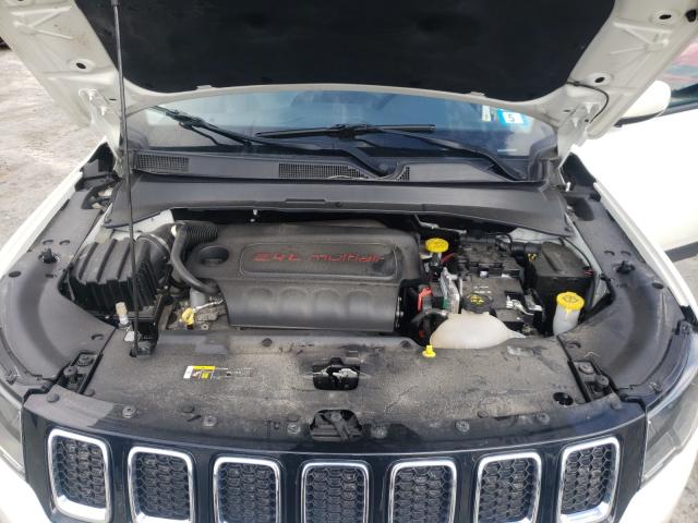 JEEP COMPASS LATITUDE 2017