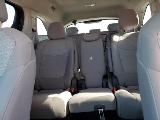 TOYOTA SIENNA LE 2021