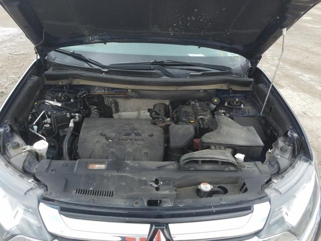 MITSUBISHI OUTLANDER SE 2016