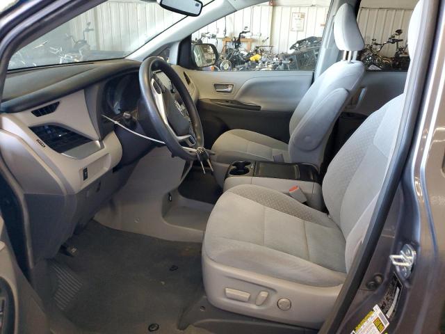 TOYOTA SIENNA LE 2019