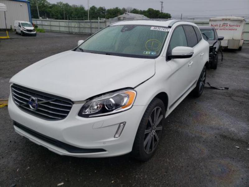 2017 VOLVO XC60 T6 INSCRIPTION
