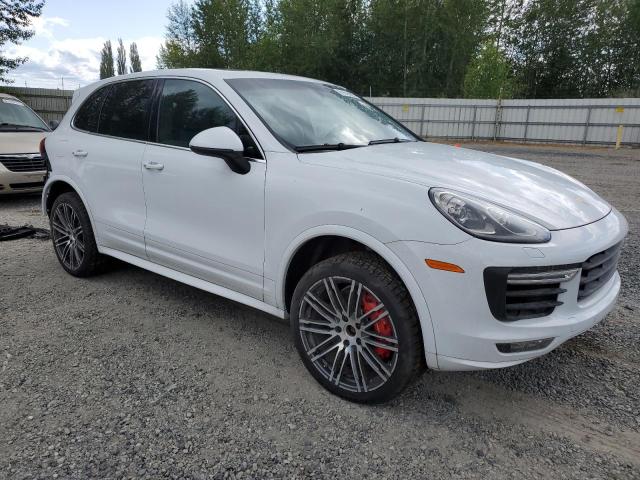 PORSCHE CAYENNE GTS 2016