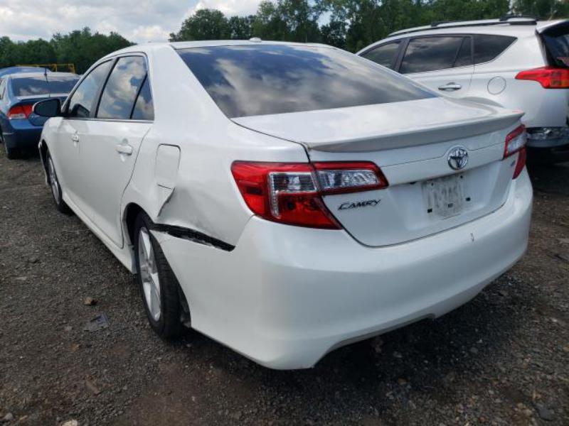 TOYOTA CAMRY L 2014