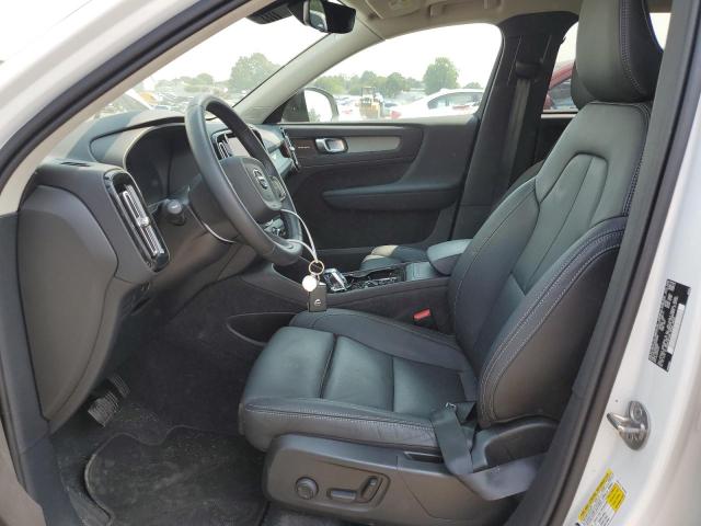 VOLVO XC40 PLUS 2024
