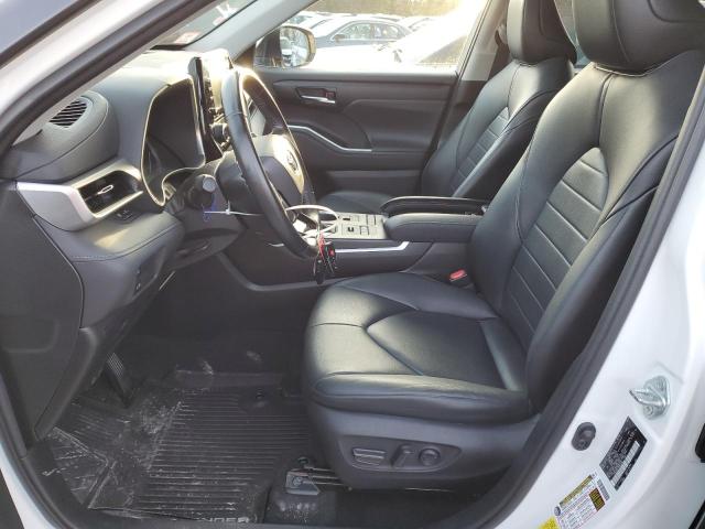TOYOTA HIGHLANDER XLE 2021