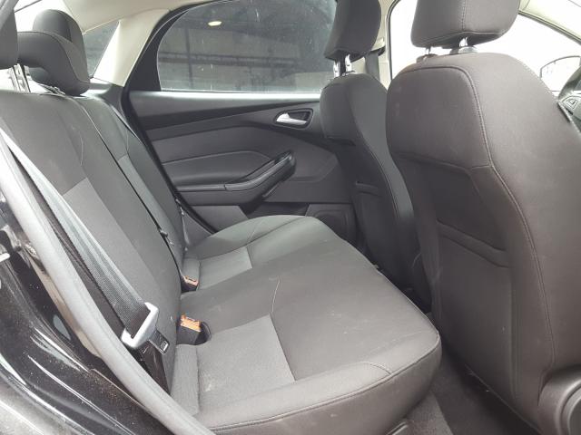 FORD FOCUS SE 2015