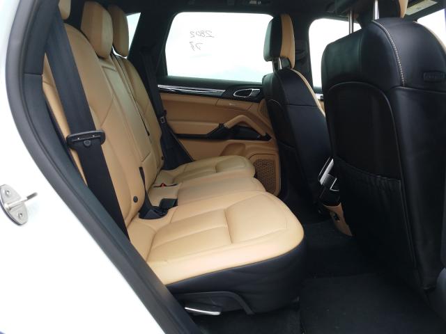 PORSCHE CAYENNE 2016