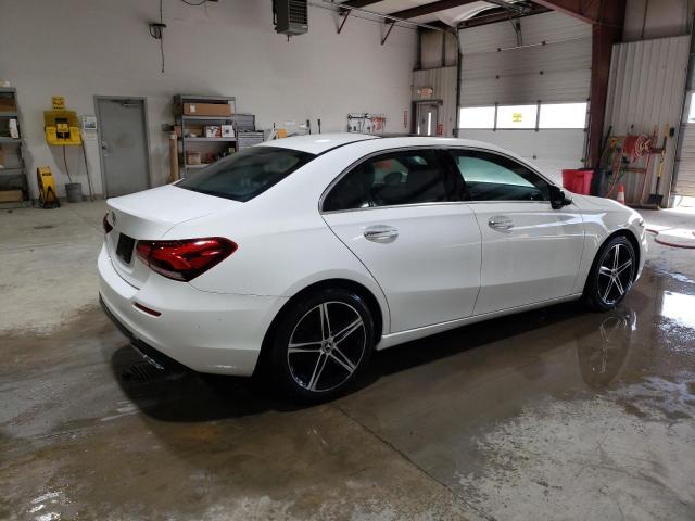 MERCEDES-BENZ A 220 2019