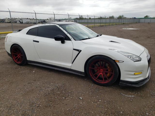 NISSAN GT-R PREMIUM 2015