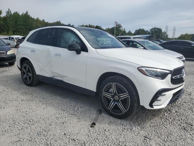 MERCEDES-BENZ GLC 300 2023