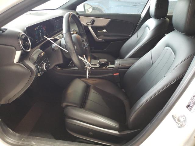 MERCEDES-BENZ A 220 2019