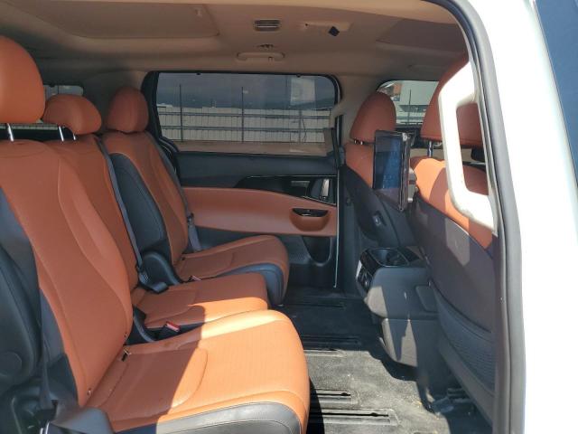 KIA CARNIVAL SX 2024